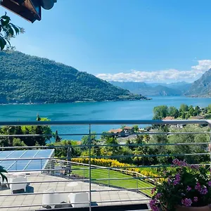 Vela Di Soleville Con E Senza Vista Con Ristorante & Pizzeria Sale Marasino